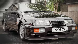 Ford Sierra RS500 Cosworth je vyhledávaná rarita. 