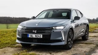 DS N°4 Hybrid 145 Jules Verne