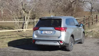 Mitsubishi Outlander exterier 5