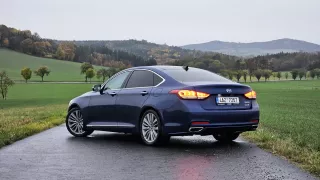 Hyundai Genesis