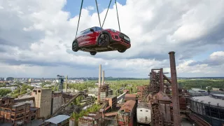 MINI John Cooper Works nad Ostravou