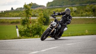 Ducati Scrambler 1100 jízdní 3