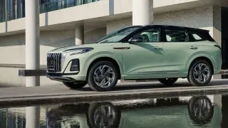 Hongqi HS3