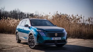 Vyzkoušel jsem avantgardní francouzské SUV pro sedm, ale dokáže si došlápnout na Kodiaq?