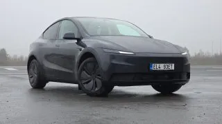 Tesla Model Y Standard