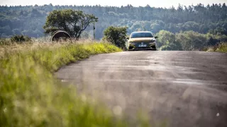 Volkswagen Arteon R-Line 2.0 TSI jízda 5