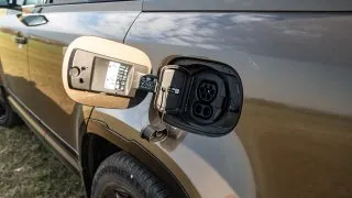 Test Land Rover Defender P300e