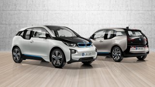 Tyto vozy psaly historii elektromobility. BMW i3 a Nissan LEAF obsadily i bazary