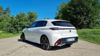 Peugeot 308 Hybrid 225 e-EAT8