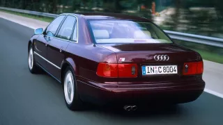 Audi S8 první generace 3