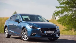 Mazda 3 má sportovní ambice. 10