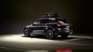 Audi Q8 e-tron edition Dakar