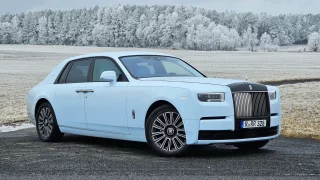 Řídit Rolls-Royce Phantom je duchovní zážitek. Člověk pochopí, že je to nejlepší auto na světě
