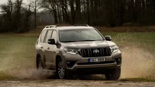 Test Toyota Land Cruiser Executive 2.8 D-4D pohledem ženy: Když to dobré nezestárne