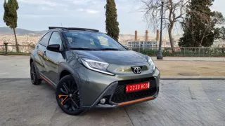 Řídili jsme novinku z Kolína. Toyota Aygo X vnáší do vymírající kategorie světlo naděje