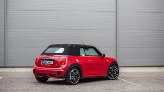 MINI JCW Cabrio - exteriér 8