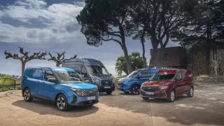 Elektrifikovaná rodina užitkových Fordů