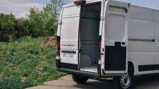 Peugeot e-Boxer L3H2