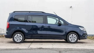 Praktická MPV se spalovacími motory stále nevymřela. Malé i velké Kangoo potěší obyčejné rodiny
