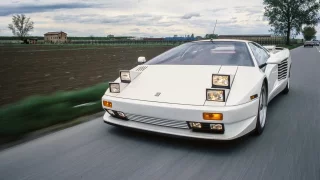 Podivná Cizeta-Moroder V16T měla šestnáct válců, čtyři světla a duši Lamborghini