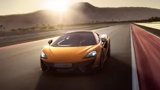 McLaren 570S Coupe - Obrázek 1