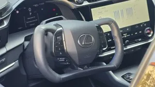 Lexus RZ 550e F Sport