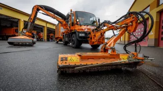 Mercedes-Benz - Unimog