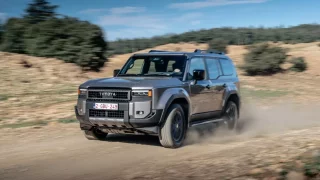 Land Cruiser je instantní chlapáctví, jeho cenovku vlastně pochopíte