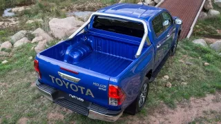 Toyota Hilux - Obrázek 4