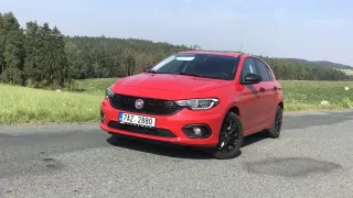 Vyzkoušeli jsme jedno z posledních normálních aut: Fiat Tipo je levný a člověka ničím neotravuje