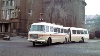 Slavná Škoda 706 RTO měla být i kloubová. Jediný prototyp se na linkách líbil, ale rychle skončil