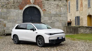 Čínské SUV za bezmála 1,1 milionu má 600 koní a čtyřkolku. Nejlepší Leapmotor C10 přijíždí do Česka