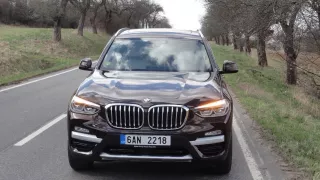 BMW X3 - Šestiválce žijí 8