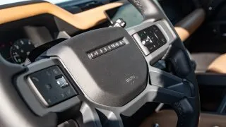Test Land Rover Defender P300e