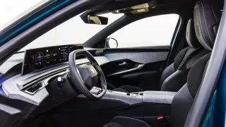 Peugeot E-5008 Dual Motor