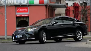 Lexus LS 500h Superior