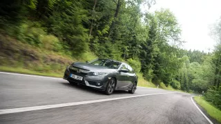 Nová Honda Civic s motorem 1.5 VTEC jezdí skvěle. 