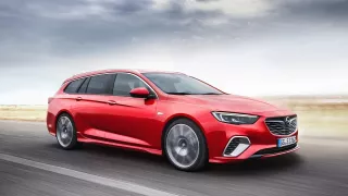 Opel Insignia Sports Tourer GSi 2