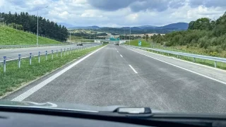 Pokuta 2000 korun za 20 sekund v levém pruhu. Pozor na nové pravidlo na dálnicích