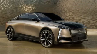 Z automobilky DS se má stát konkurent pro Rolls-Royce. Nebude to ale hned, tvrdí šéfdesignér