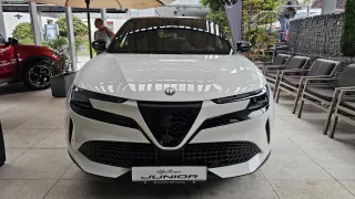 Alfa Romeo Junior