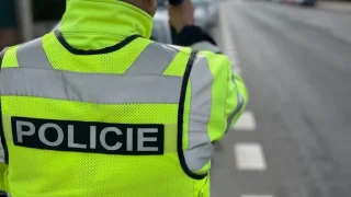 Podvodníci nás chtěli okrást pomocí SMS. Hrají si na policii a požadují zaplacení pokuty za rychlost