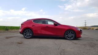 Mazda 3 Skyactiv-G122 Plus