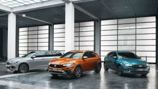 Fiat Tipo se dočkal faceliftu i outdoorové verze. Přišel o benzinový čtyřválec a má nové logo