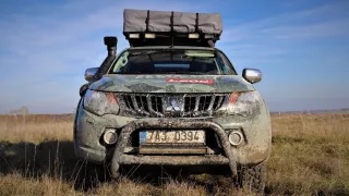 Mitsubishi L200 Rock Proof