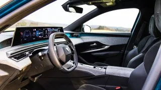 Peugeot 5008 Hybrid 145 e-DCS6