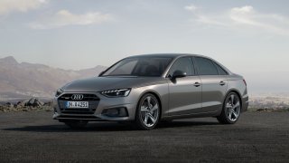 Audi A4 2019 1