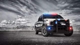 Působivý offroad Ford F-150 v policejním provedení