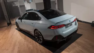 BMW i5