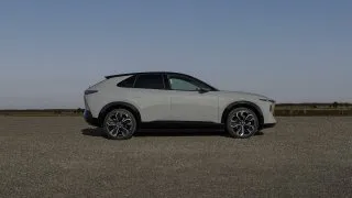 Mazda CX-6e